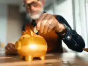 £10k savers urged to switch or lose £300 to inflation